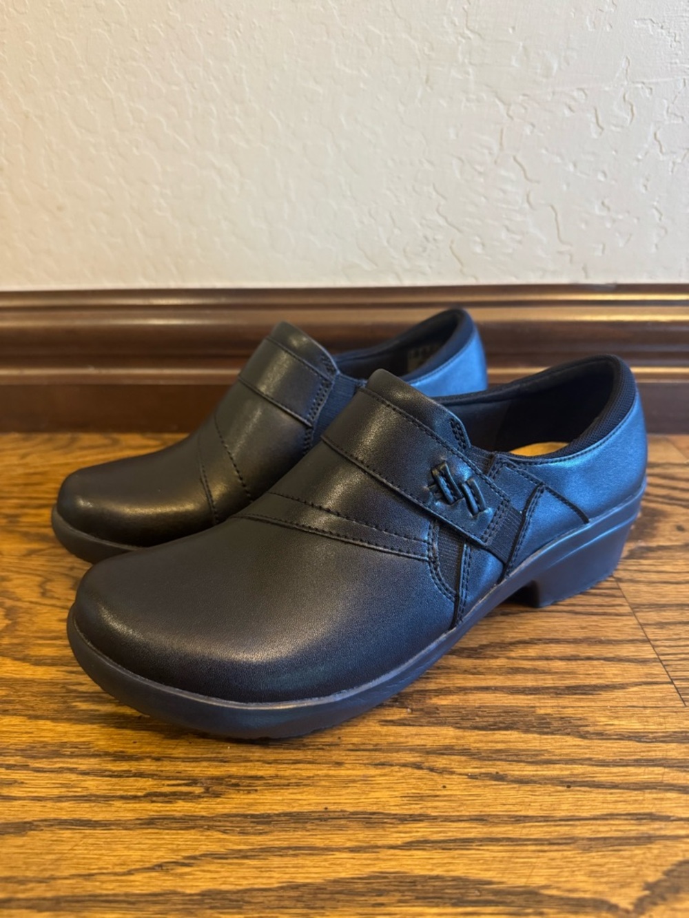 Clarks Angie Pearl Black Leather Slip On Comfort Shoe Clog Size 9 W Wide